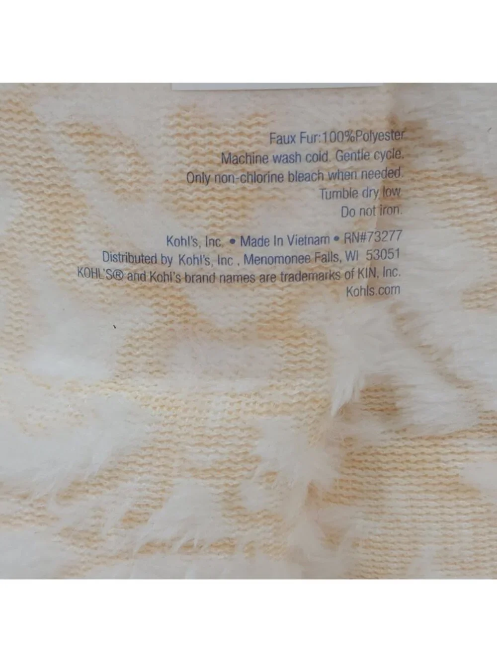 The Big One Plush Throw Blanket 5 x 6 Oversized Faux Fur Polyester Lace Print